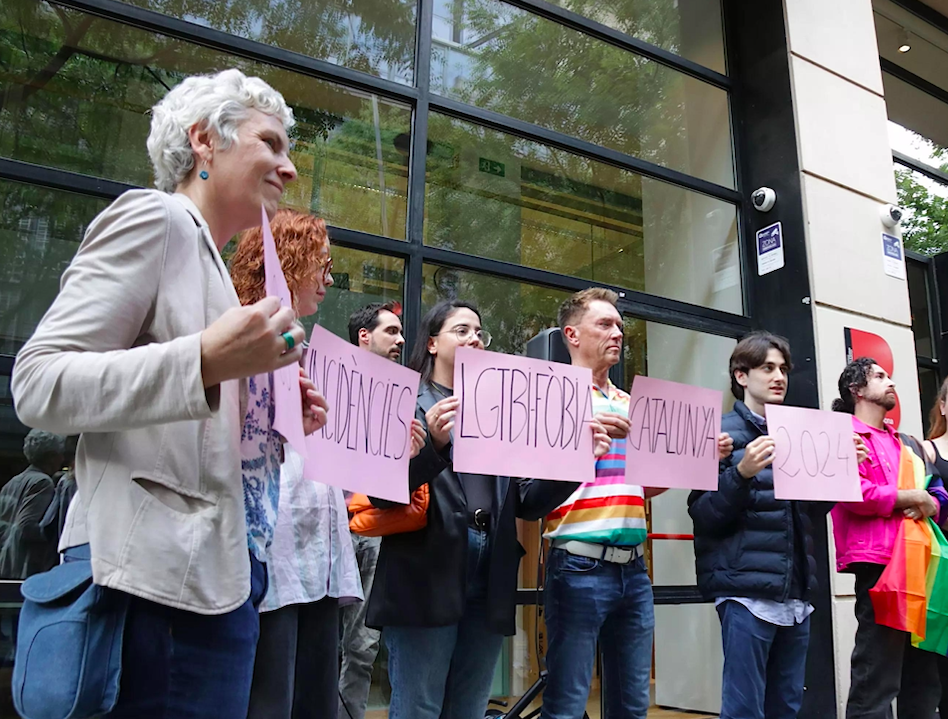 🌈 AsociaciónLibres i Diverses: Reivindica en Barcelona la lucha activa contra la LGTBIfobia este 17 de mayo